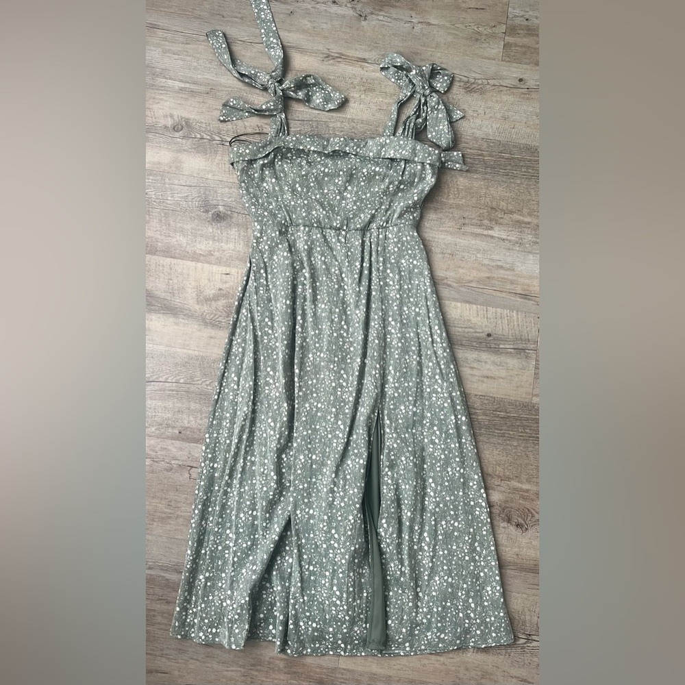 Francesca’s midi dress